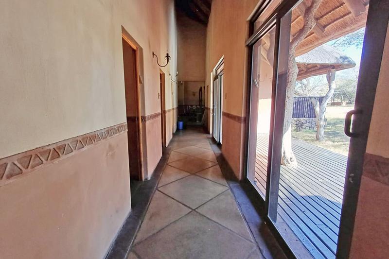 5 Bedroom Property for Sale in Vaalkop Dam North West